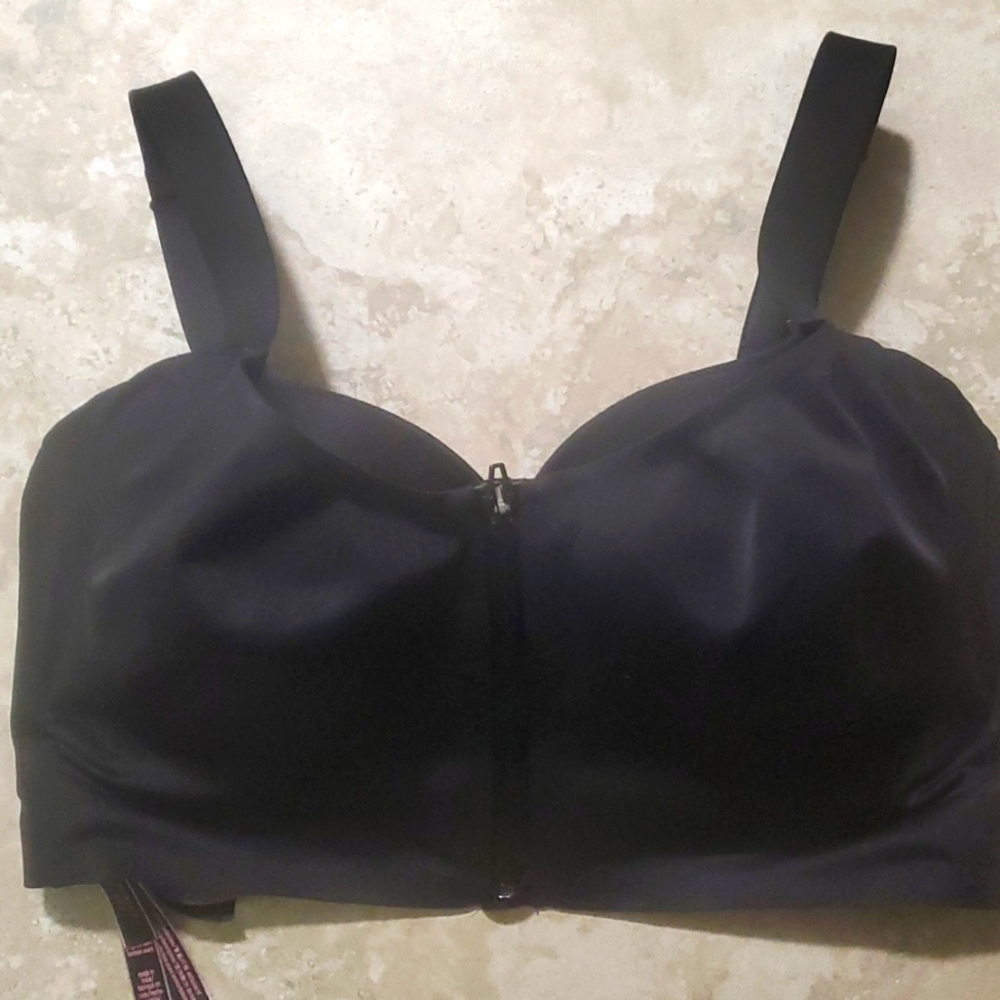 Victoria's Secret sports bra, black
